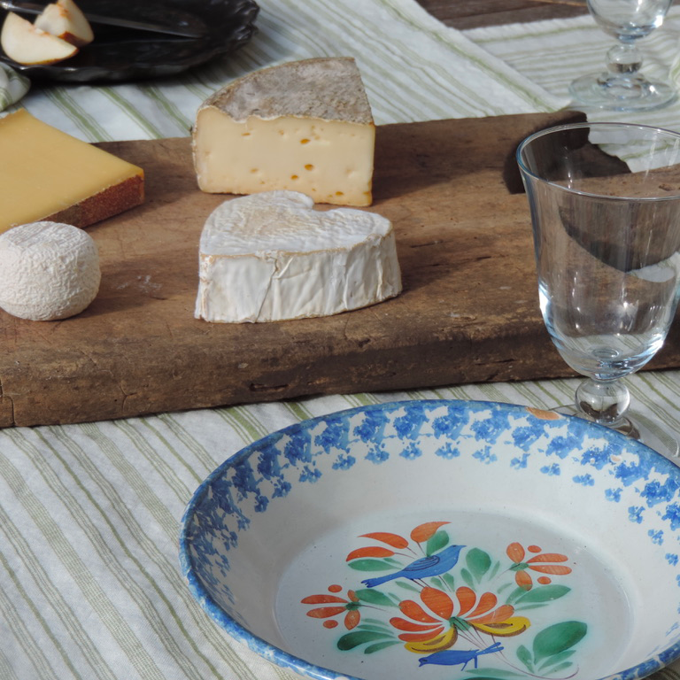 Assiette en faiênce 