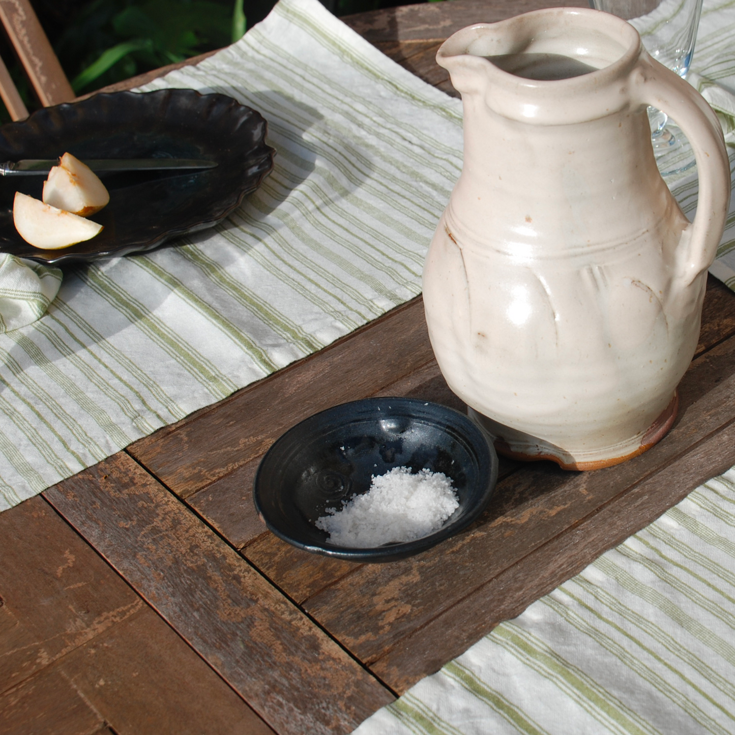 Set of Two Small Bowls, Black